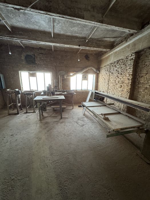 Меблеве виробництво