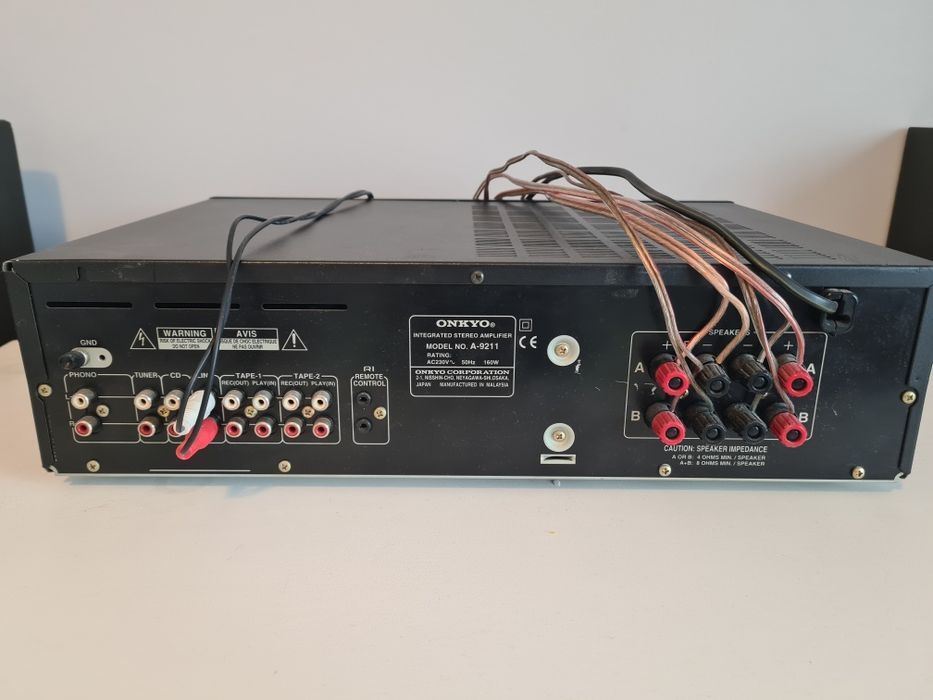 Wzmacniacz ONKYO A-9211  bardzo dobry stan  160 W