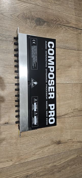 Behringer Comproser PRO mdx 2200