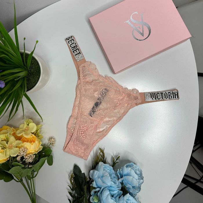 Женское белье Victoria's Secret. Жіночі мережевні трусики/бразиліани Вікторія Сікрет