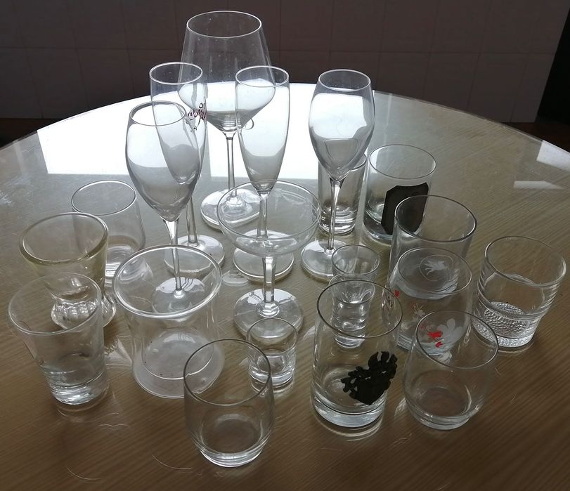 caixote com 21 copos64550691958402121