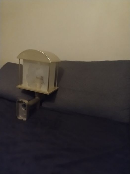 Lampa oświetleniowa zewnętrzna.