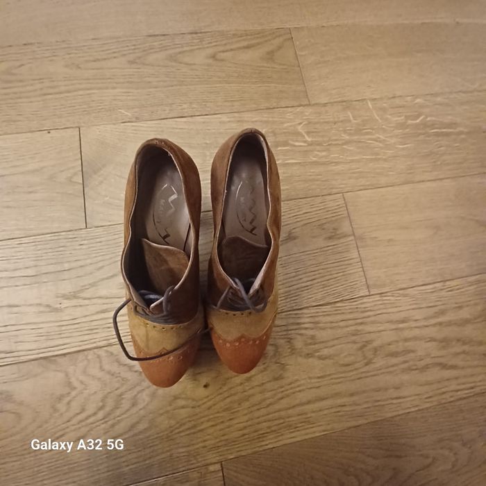 Buty damskie obcas