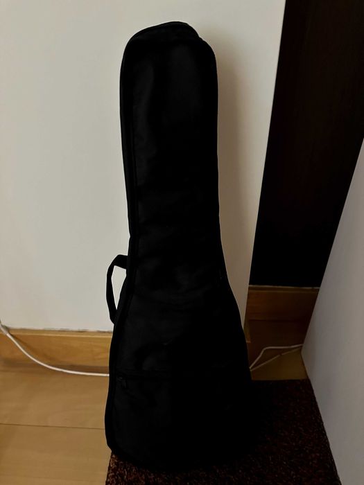 Ukulele Maori + Saco