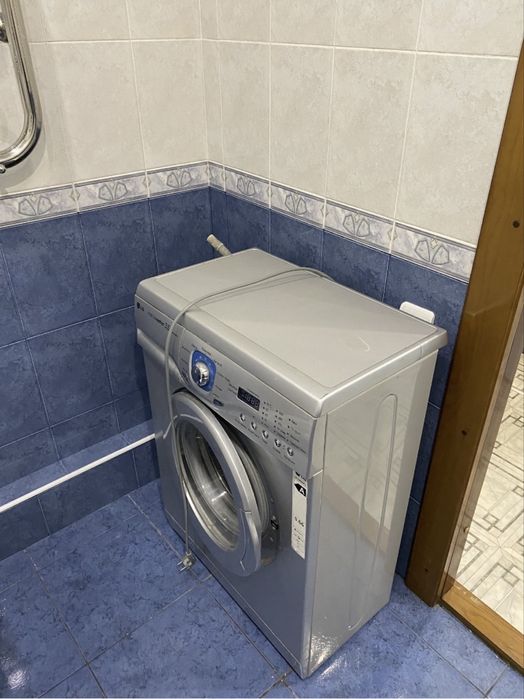 Сдам посуточно 2 кв./апарт.м.Спортивная,Металлист,Конный рынок,центр.