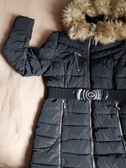 Damski płaszczyk z kapturem