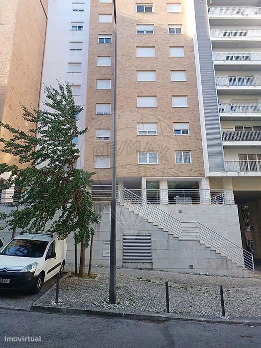 Apartamento T1 para arrendamento