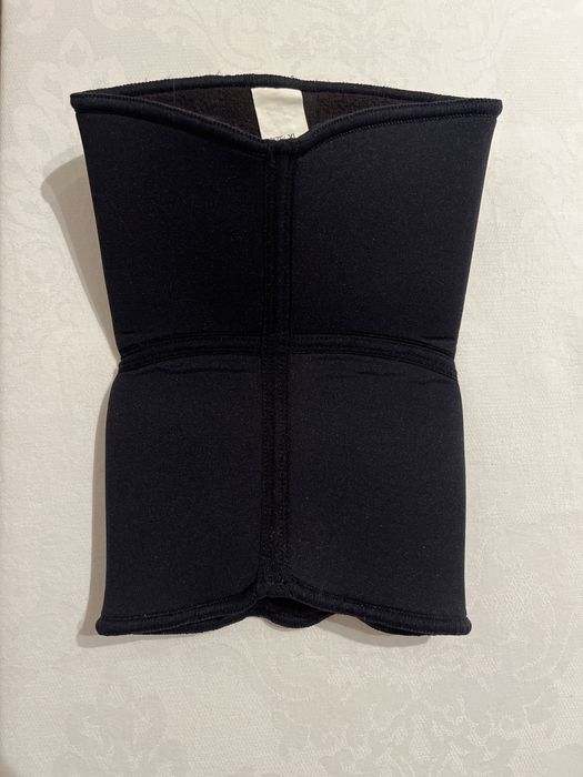 Elastic Knee Brace436768068276080641