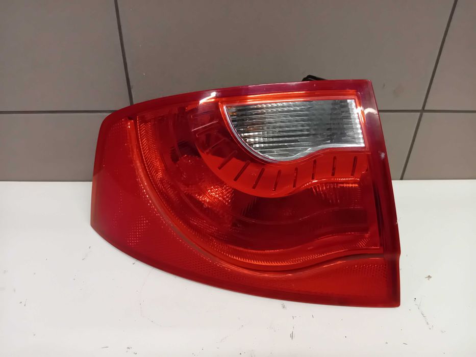 Lampa tylna lewa Seat Exeo Sedan 3R5/945/095C