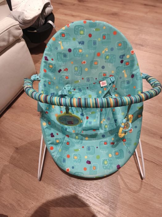 Espreguiçadeira com pendura brinquedos