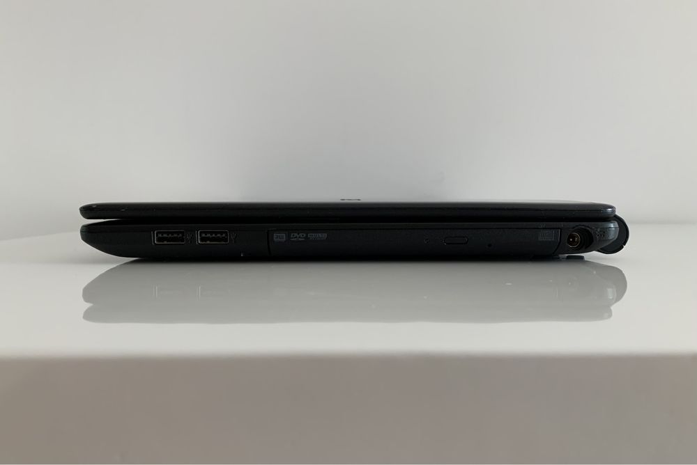 Computador Portátil Acer Aspire - A4 5000/6 GB RAM/240GB SSD/750GB HD