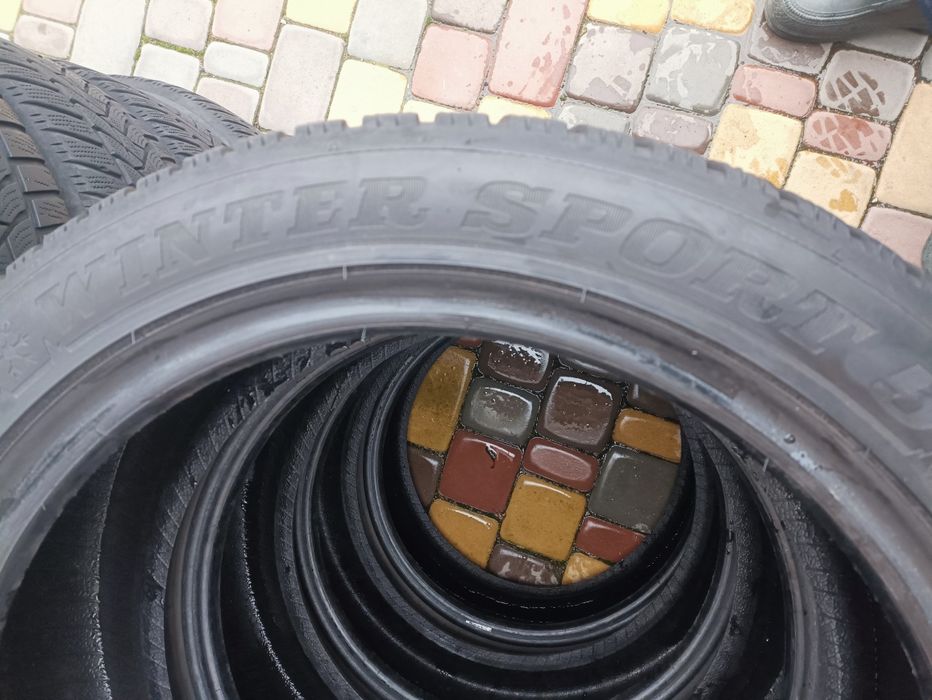 Комплект зимових шин 205/50 R17  Dunlop
