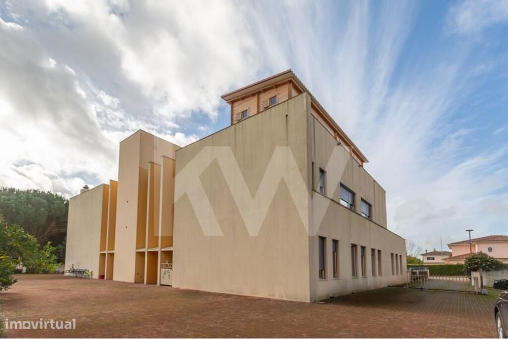 Venda de Residência Sénior T18+3, Lar, inserida em condomínio privado