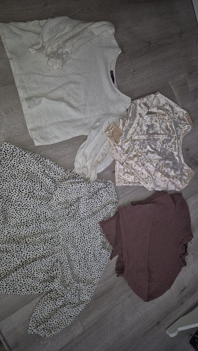 Zestaw bluzek krotkich