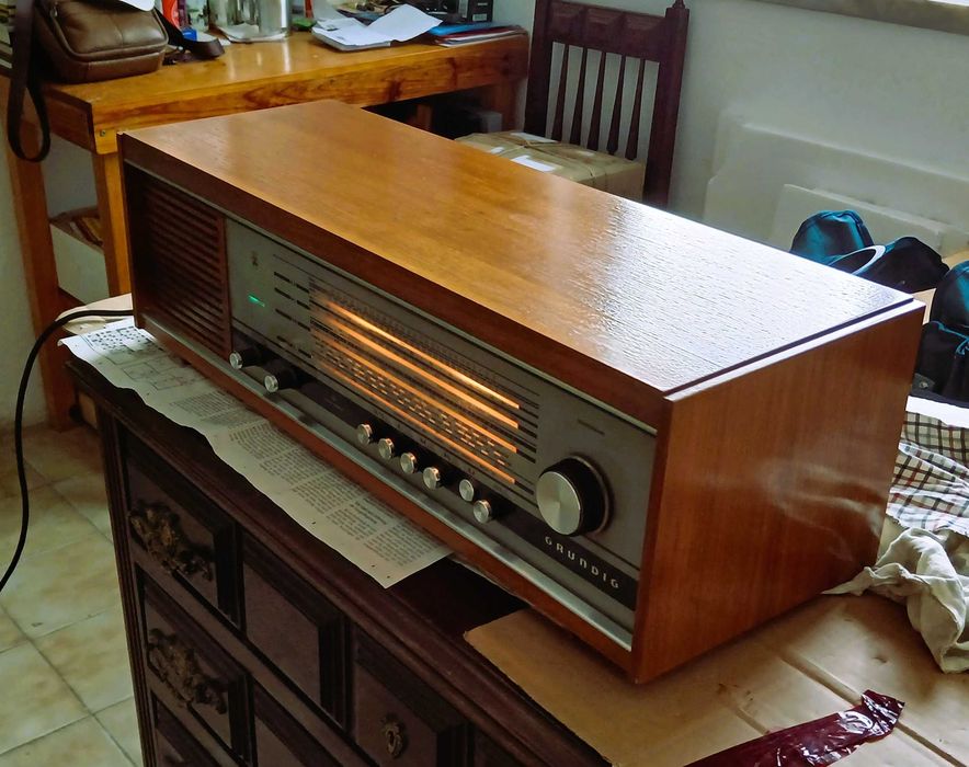 Rádio Grundig RF145