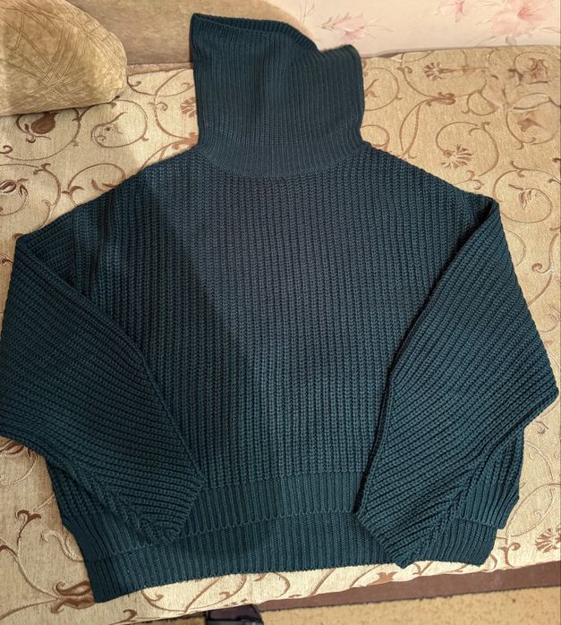 Светр оверсайз темно зелений