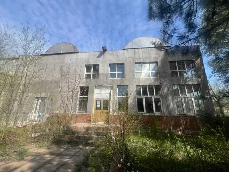Продаж нежитлового приміщення 324 кв. м, вул. Суворова, 4