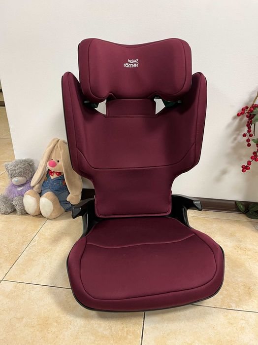 Автокрісло BRITAX ROMER KIDFIX M I-Size  Група 2/3 (15-36кг) бустер