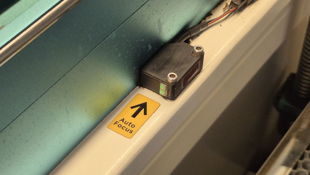 Máquina de corte e gravação laser ThunderLaser Nova51 1300x900mm