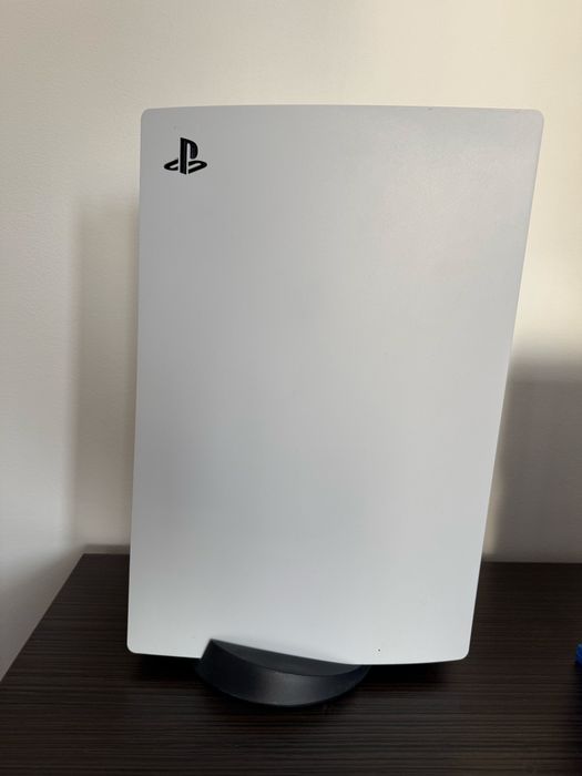 PlayStation 5 PS5 :2 pady i 17 gier