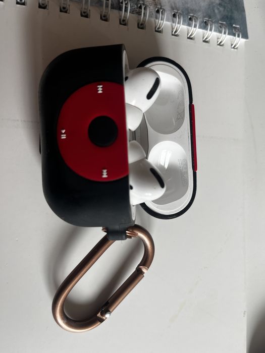 Iphone 13 128 gb midnight plus airpods pro 1