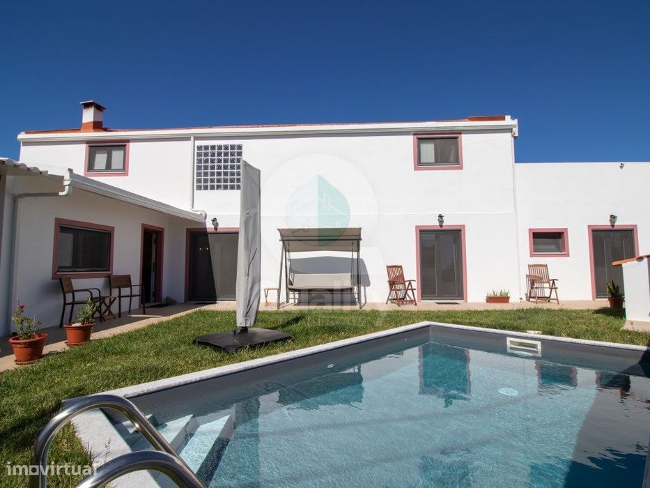 Espetacular moradia T4 com Piscina Arroteias, Alhos Vedros