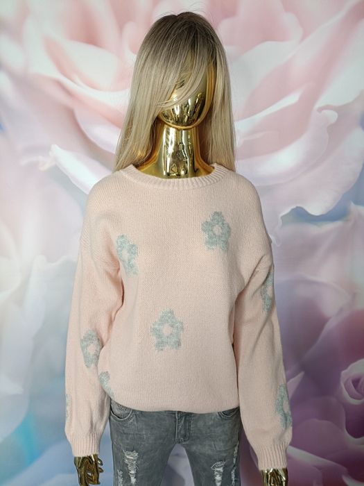 Sweter kwiat okrągły dekolt