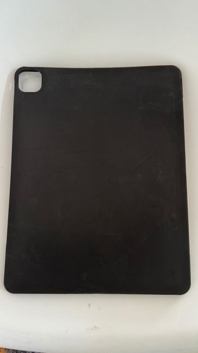 Título: Capa Traseira p/ iPad Pro 12.9" – Preta Anti-Choque (Nova)