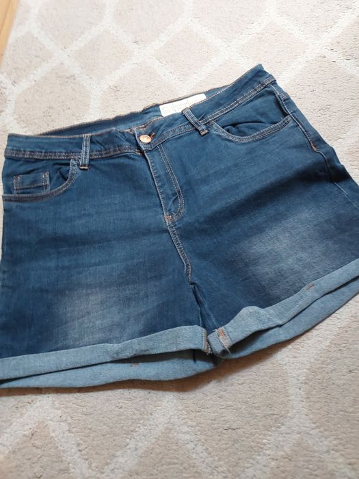 Spodenki jeansowe, nowe, rozmiar 44-46
