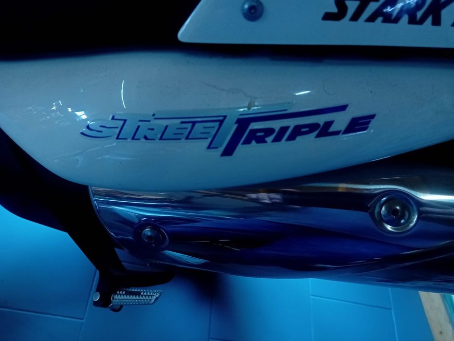 Triunph street triple 675
