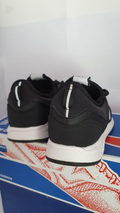 Sneakersy nowe czarne New Balance w rozmiarze 41.5