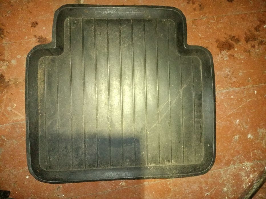 Коврики пасат б 4 універсал комплект