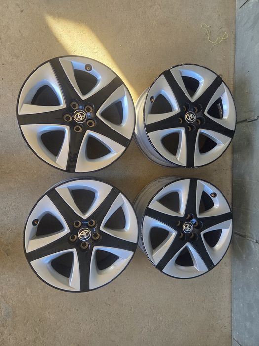 Felgi aluminiowe 17 cali 5x100 Toyota Prius Oryginał