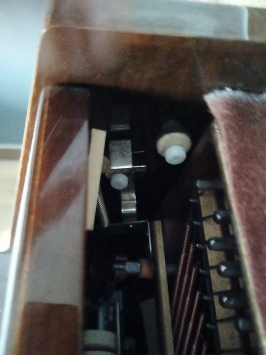 Pianino firmy samick