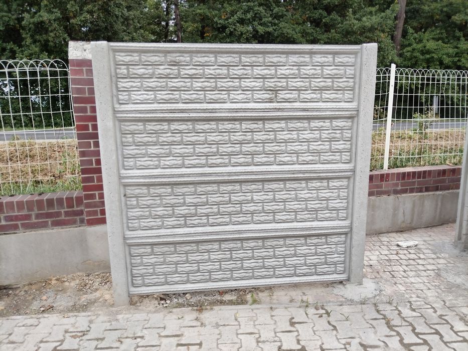 Ogrodzenie płyty płoty beton przęsła ogrodzeniowe