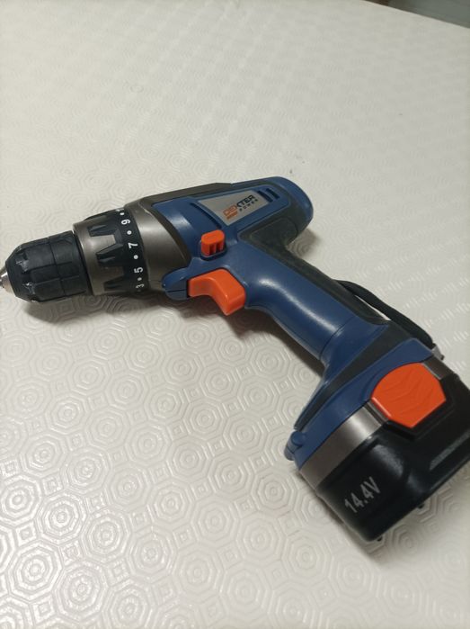 Aparafusadora DEXTER 14.4v com mala transporte