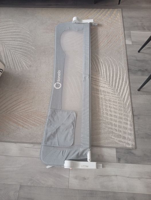 Barierka do łóżka