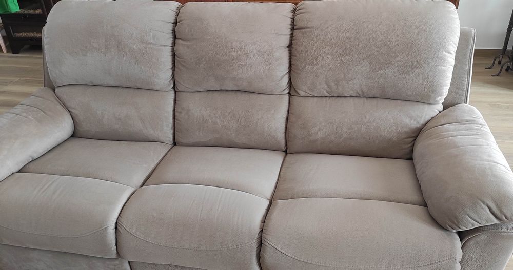 Sofá 3 lugares com relax com tratamento impermiabilizante