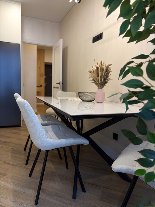 2-новобудова біля ТЦ Майдан з добротним ремонтом!