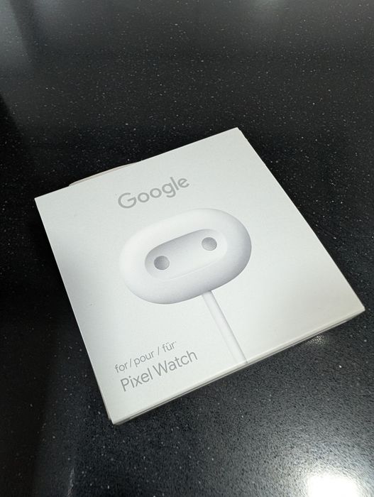 Google Pixel Watch 4 + carregador (ainda em caixa fechada)
