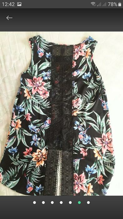 Гарна блузка, спинка прошита мереживом