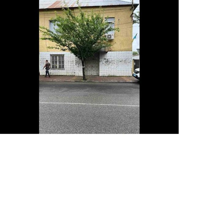 Комерційне приміщення площею 93,50 м. кв