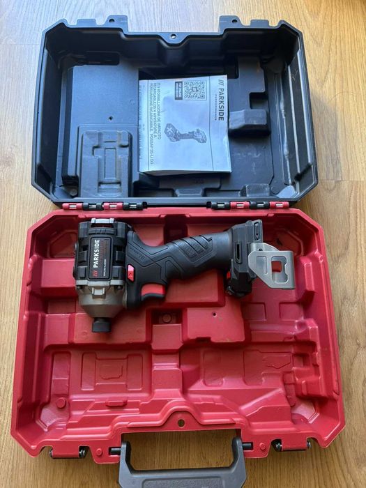Parkside Aparafusadora de Impacto 20V + Cordless 20v kits
