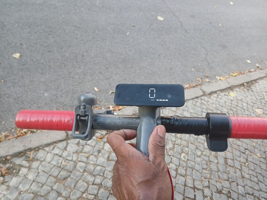 vendo uma trotinete