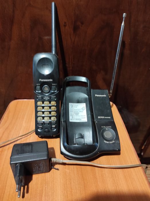 Телефон стационарный домашний Panasonic КХ-ТС2106UA