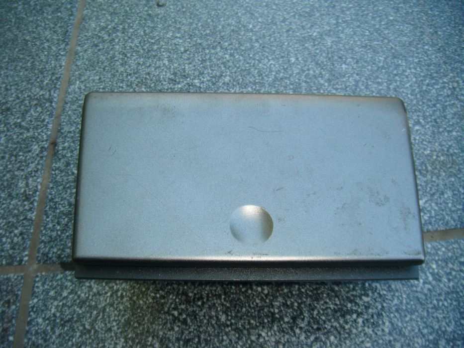 opel vectra c popielniczka w tunel  9181518
