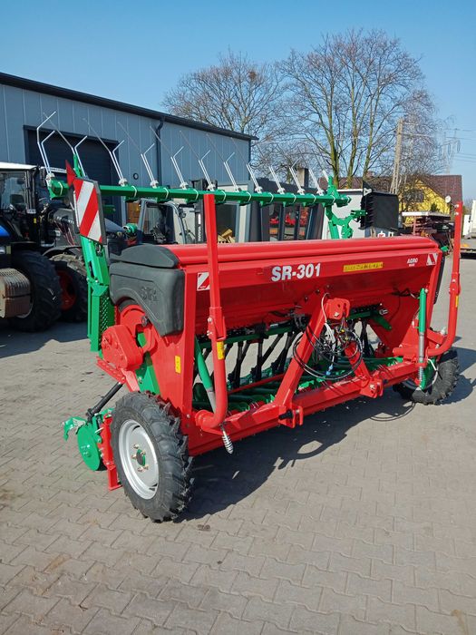 Siewnik Agro-Masz SR 301 talerzowy