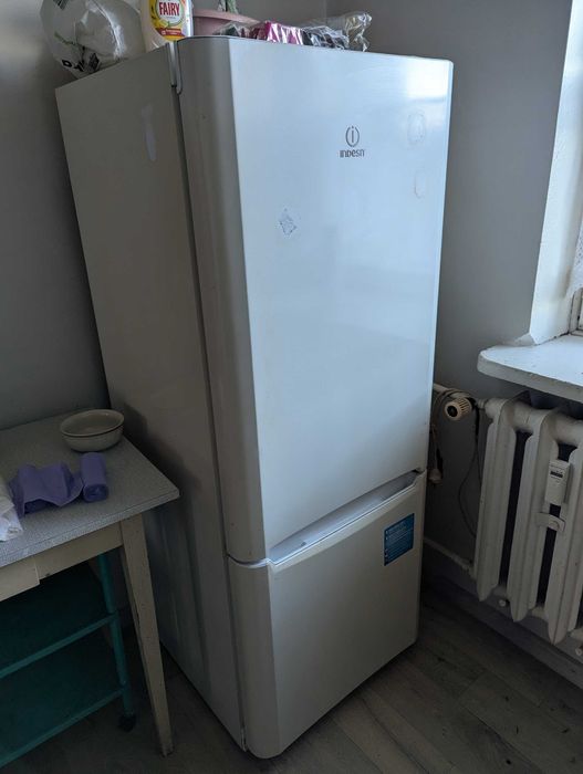 Lodówko zamrażalka Indesit
