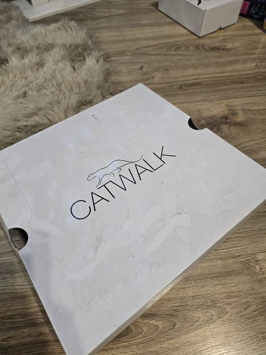 Sprzedam Botki rozm.42