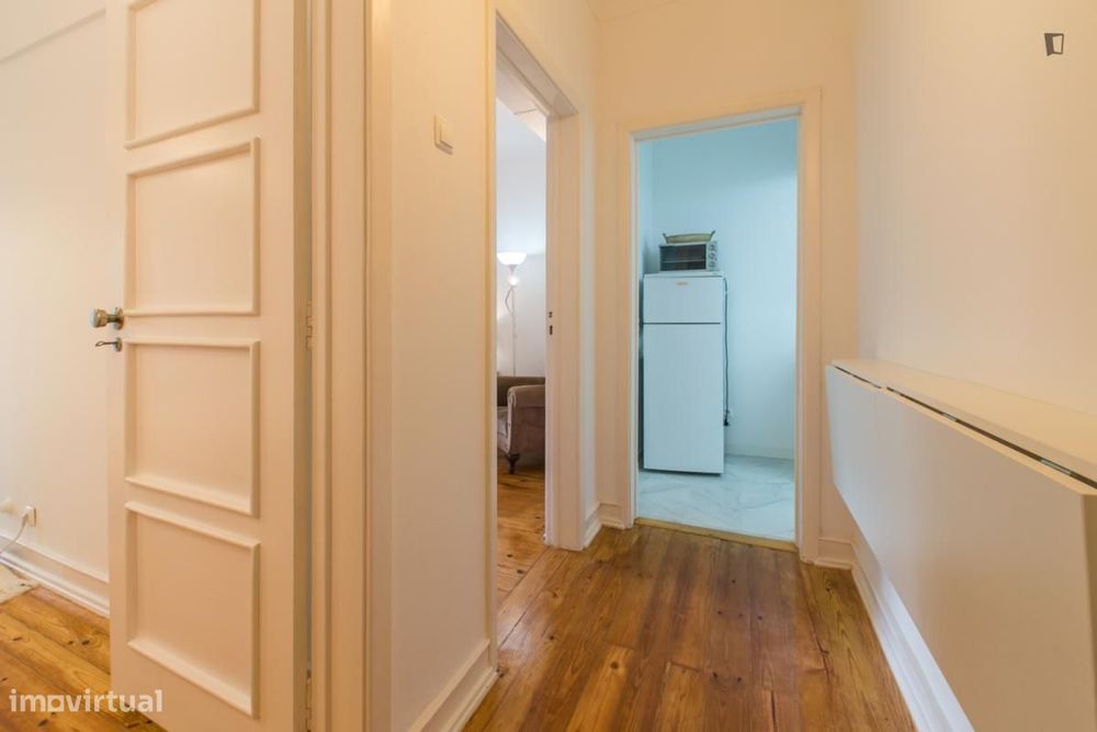 Quarto - localizado em Alameda Lisbon